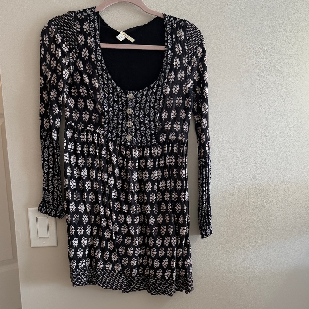 Black and White Patterned Women's Dress